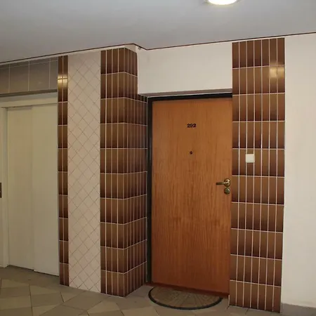 Apartament Vincent Metro 83 M2 아파트 *