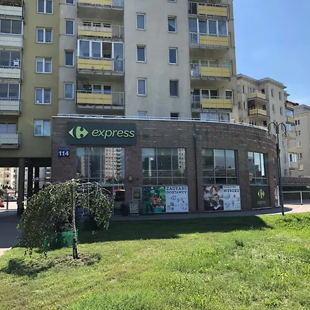 Apartament Vincent Metro 83 M2 شقة