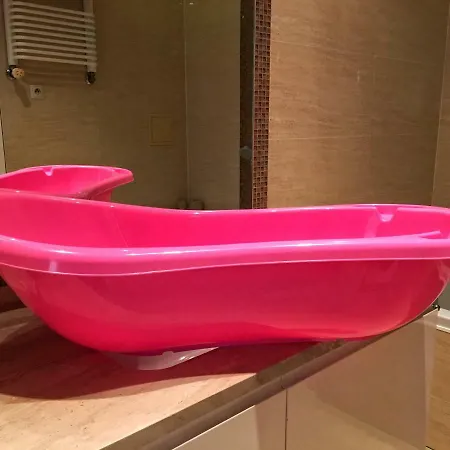 شقة Apartament Vincent Metro 83 M2