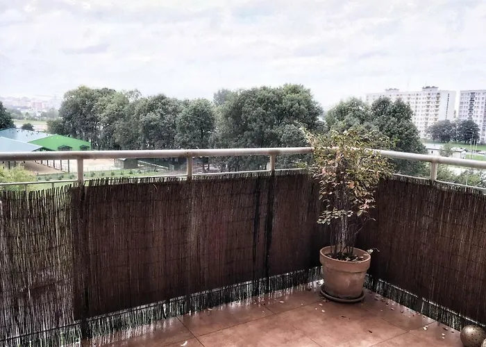 Апартаменты Apartament Vincent Metro 83 M2 *