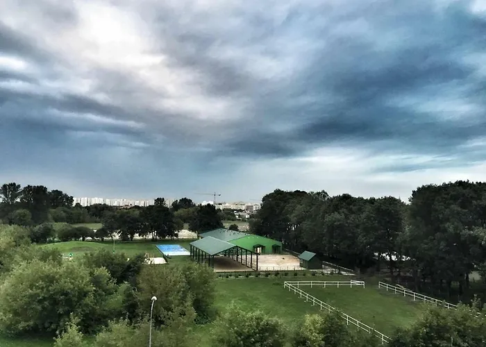 Apartament Vincent Metro 83 M2 דירה *