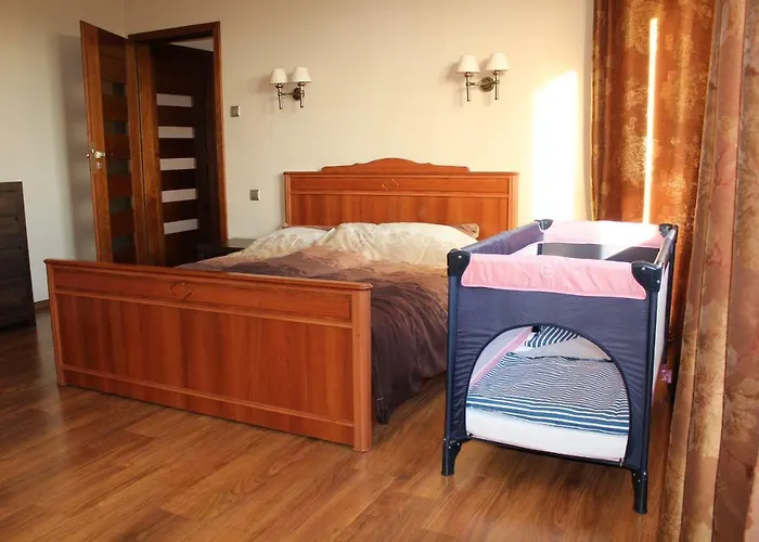 Апартаменты Apartament Vincent Metro 83 M2