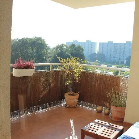 公寓 Apartament Vincent Metro 83 M2 *